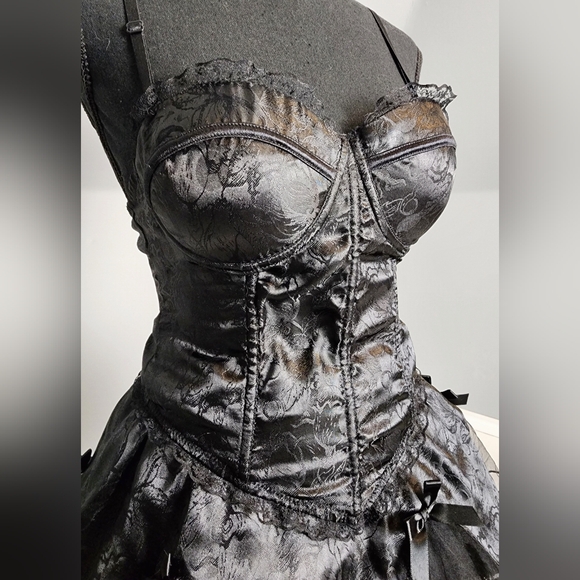 Cute Gothic Two Peice - Picture 6 of 11